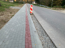 Kończą się prace związane z budową chodników przy drodze powiatowej w Białce i Lecce (2)