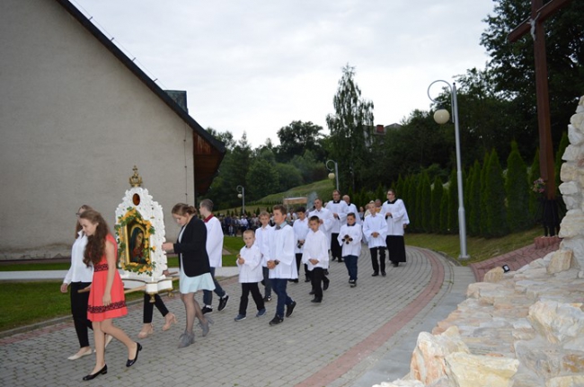 Budowa i poświęcenie Groty NMP z Lourdes w Białce (3)