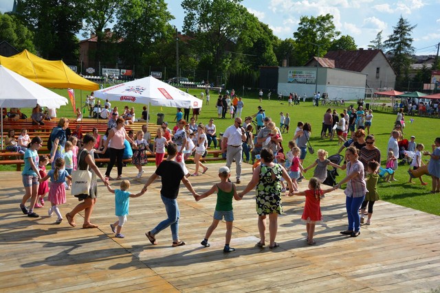 MAMA, TATA I JA 2016