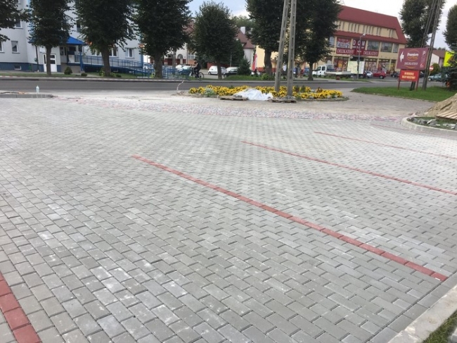 Nowy parking w Błażowej (1)