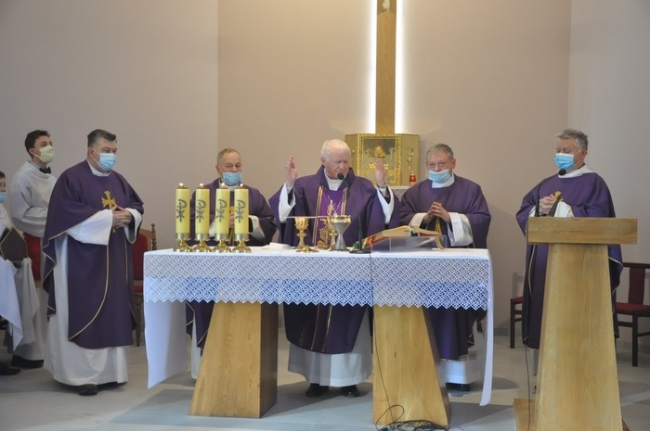 Poświęcenie świątyni w Błażowej Dolnej (2)