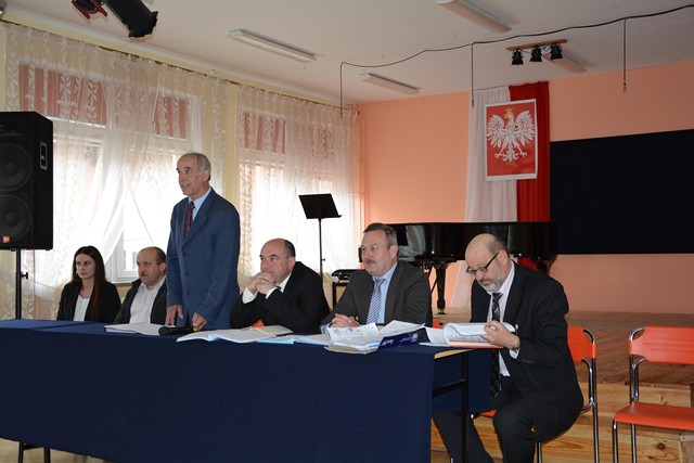 Z zebrań wiejskich - wybory sołtysa.