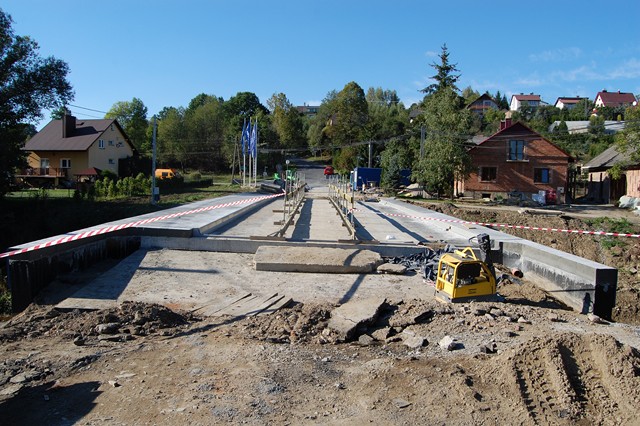 Budowa mostu na Błażowę Górną - 1 października 2015 r.