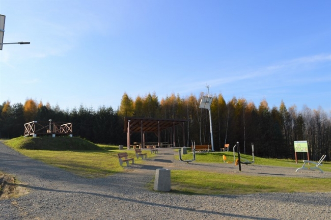 Edukacyjny punkt widokowy w Kakolowce (2)