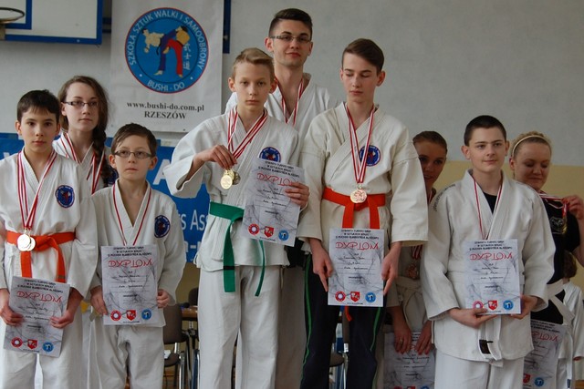 I OTWARTY TURNIEJ GMIN W SZTUKACH WALKI O PUCHAR BURMISTRZA BŁAŻOWEJ