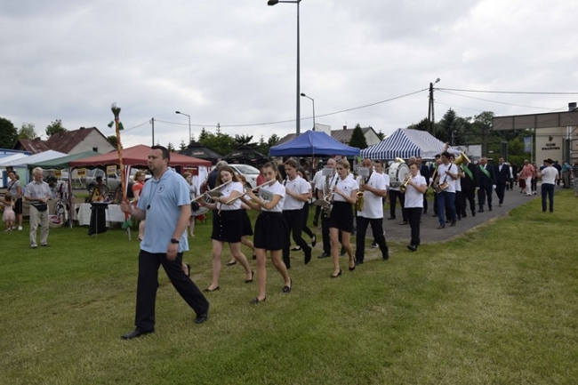 Imrezę otworzył uroczysty przemarsz Orkiestry Dętej GOK w Błażowej