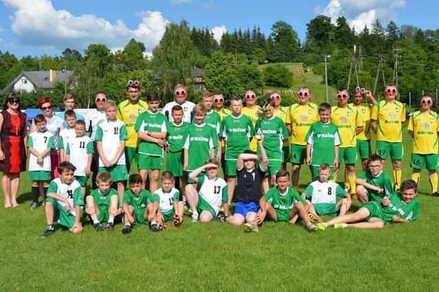 MAMA, TATA I JA 2016