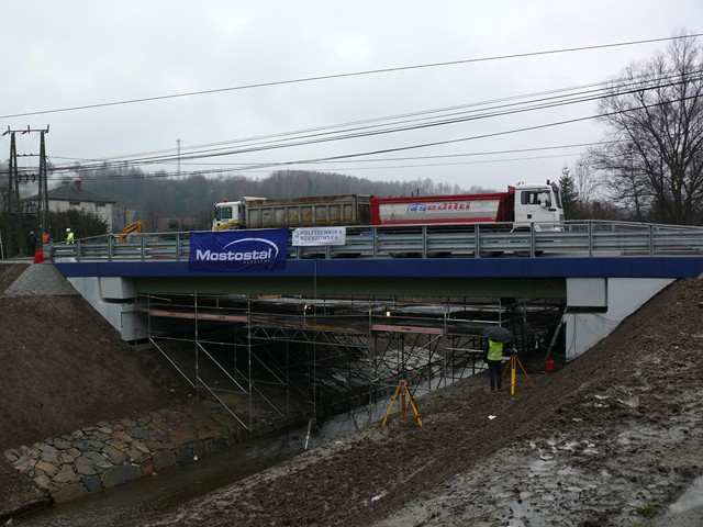 PRÓBA OBCIĄŻENIOWA NOWEGO BŁAŻOWSKIEGO MOSTU 10 grudnia 2015 r.