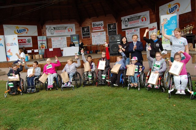 V BIEG NIEZŁOMNYCH W BŁAŻOWEJ