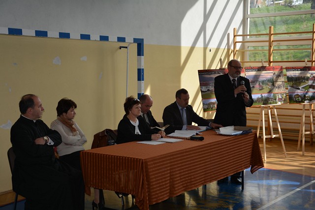 Z zebrań wiejskich - wybory sołtysa.